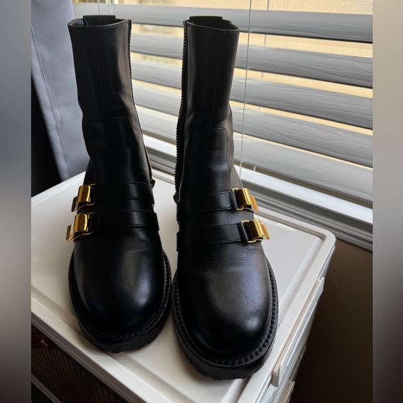 Dior Black Leather Footwear with Gold Details - Picture 4 of 12